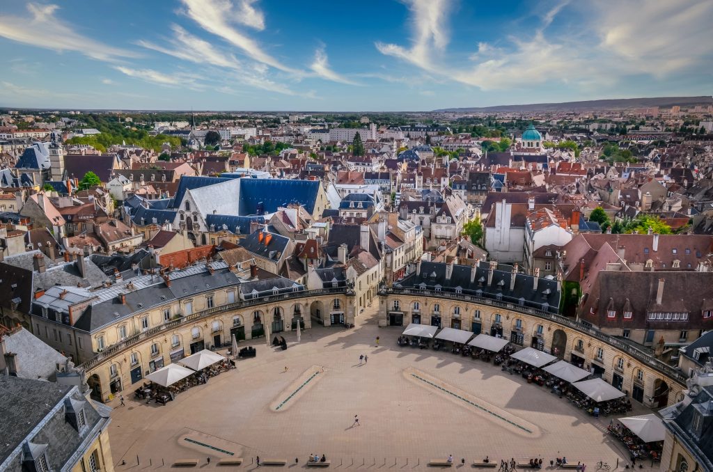 Remove BG
Save
Share
Sample
Cityscape view of Dijon, Liberation Plaza, Dijon, France