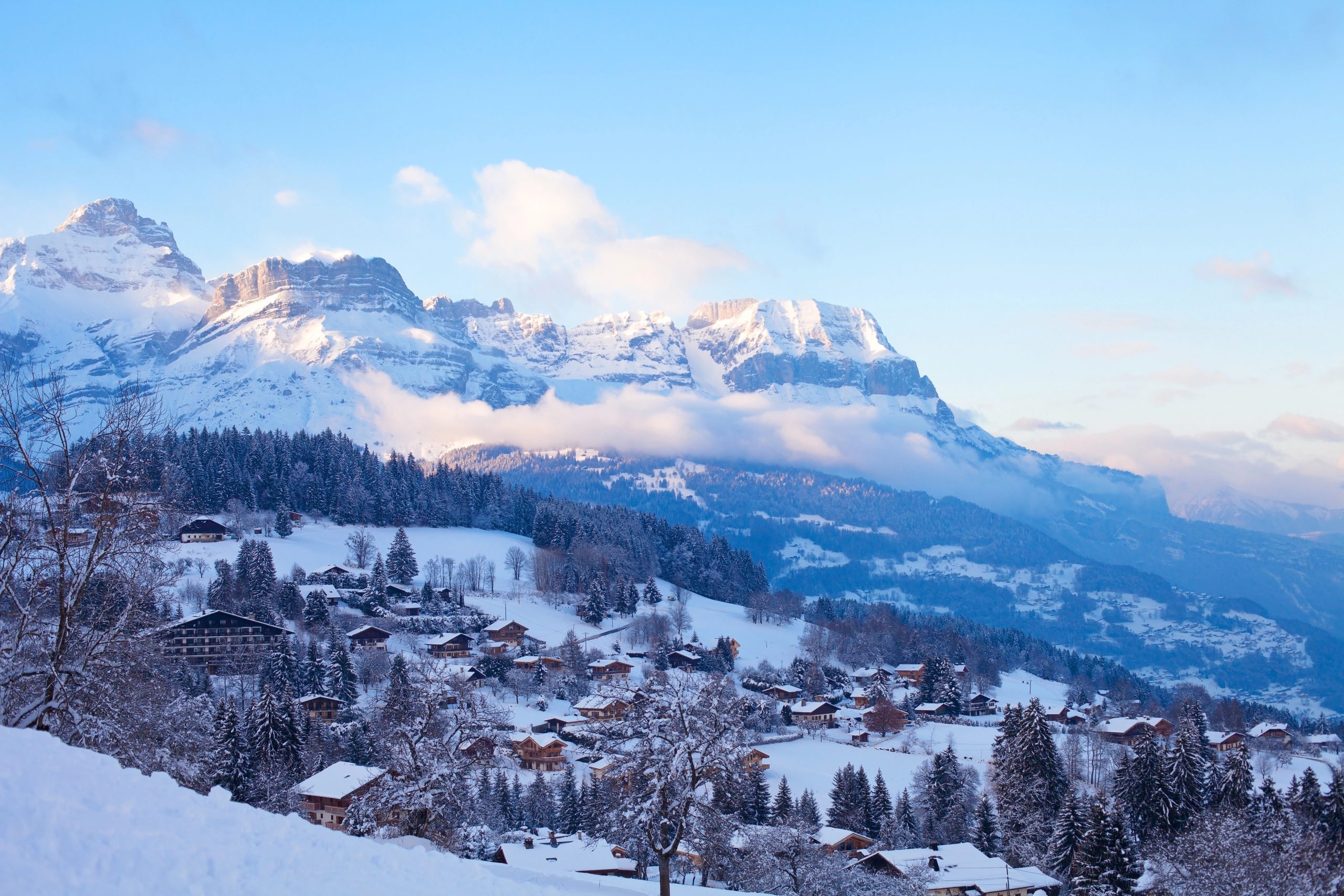 Panoramic view of Combloux village
