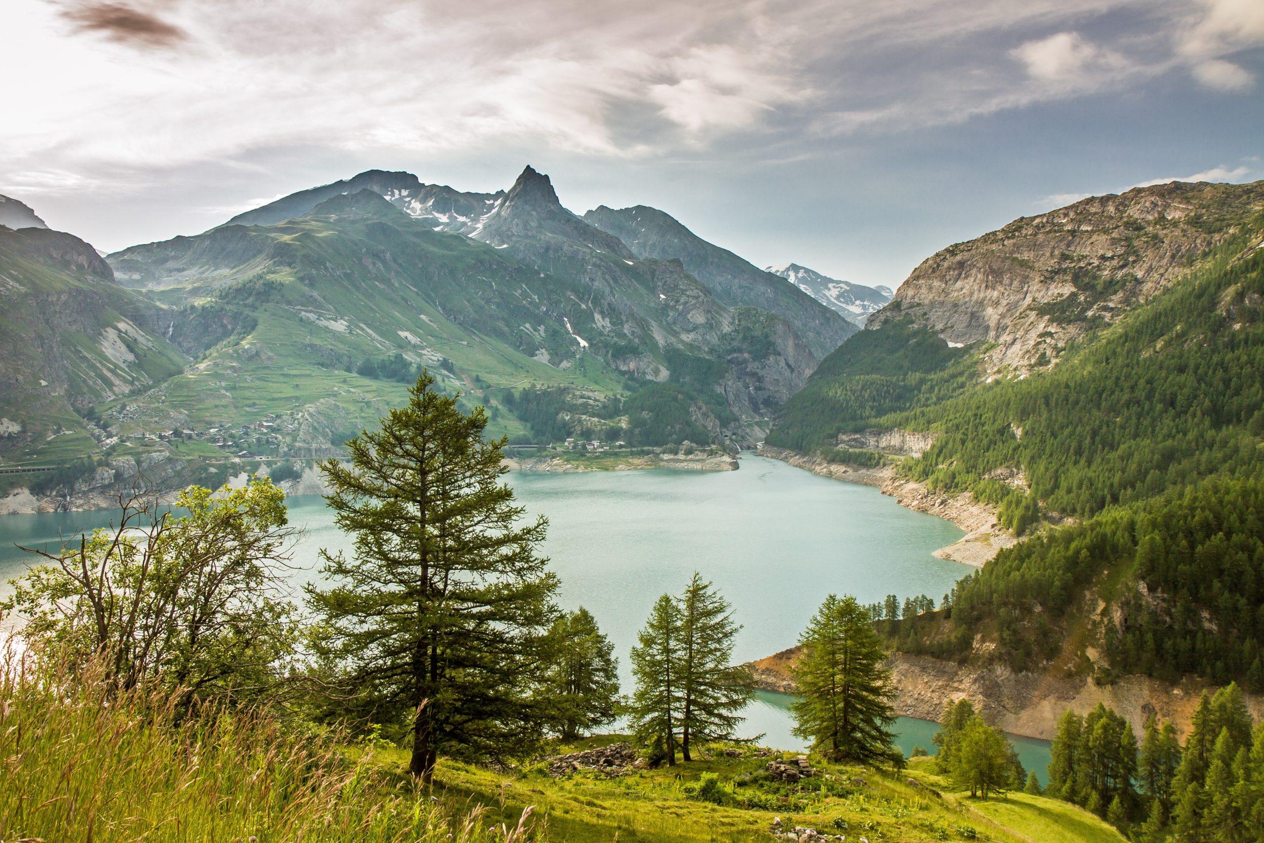 Beautiful view of Lac du Chevril at dawn, Tignes, France